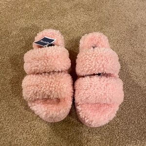 Women’s Pink Ugg Platform Slippers